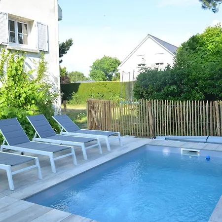 En Famille Piscine Et Grand Jardin Ombrage 