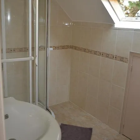 Villa En Famille Piscine Et Grand Jardin Ombrage 